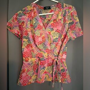 Wrap around tie shirt from Vici size small